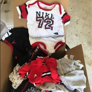 1 year worth of toddler cloths